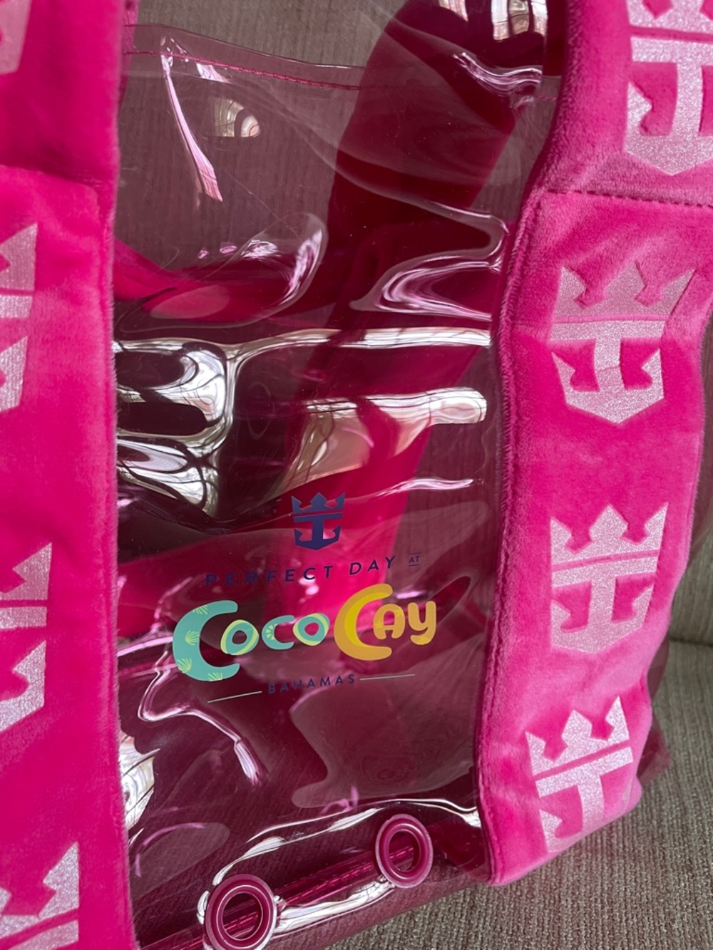 Royal Caribbean Perfect Day in Coco Cay Clear Pink Tote with Matching Pouch - Picture 4 of 7